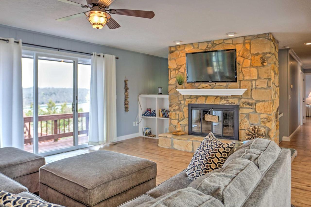Monticello Home With Multi-Level Deck On 2 Acres! Eksteriør billede